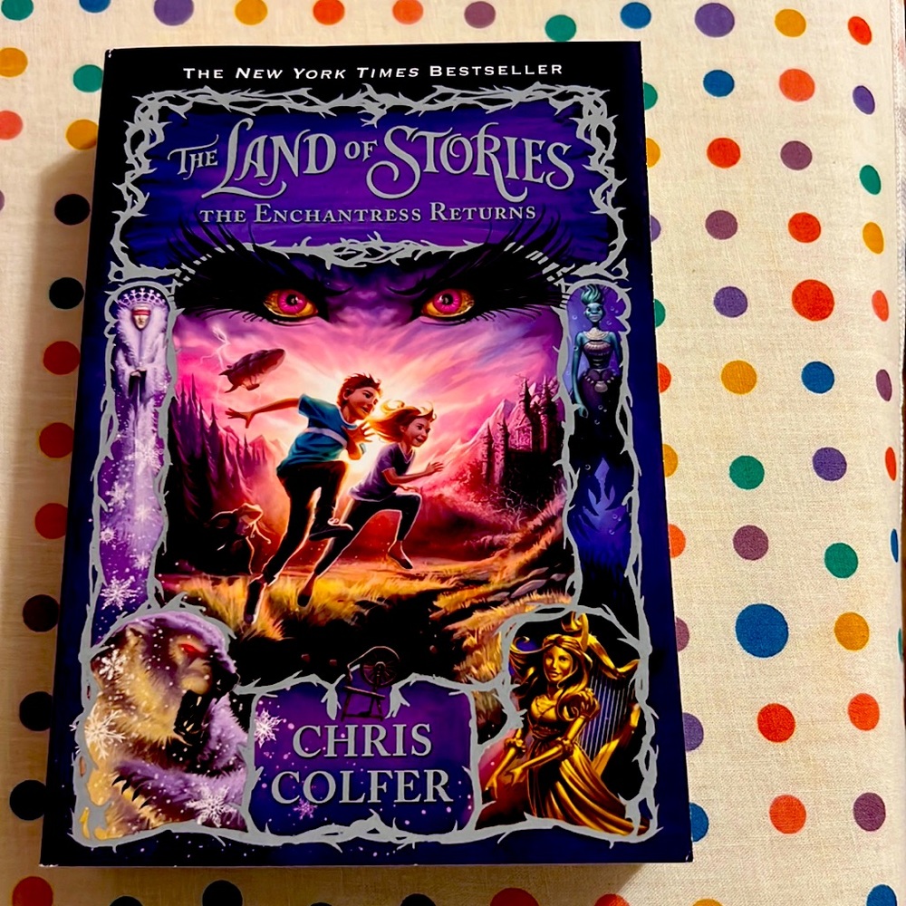 The Land of Stories- The Enchantress Returns